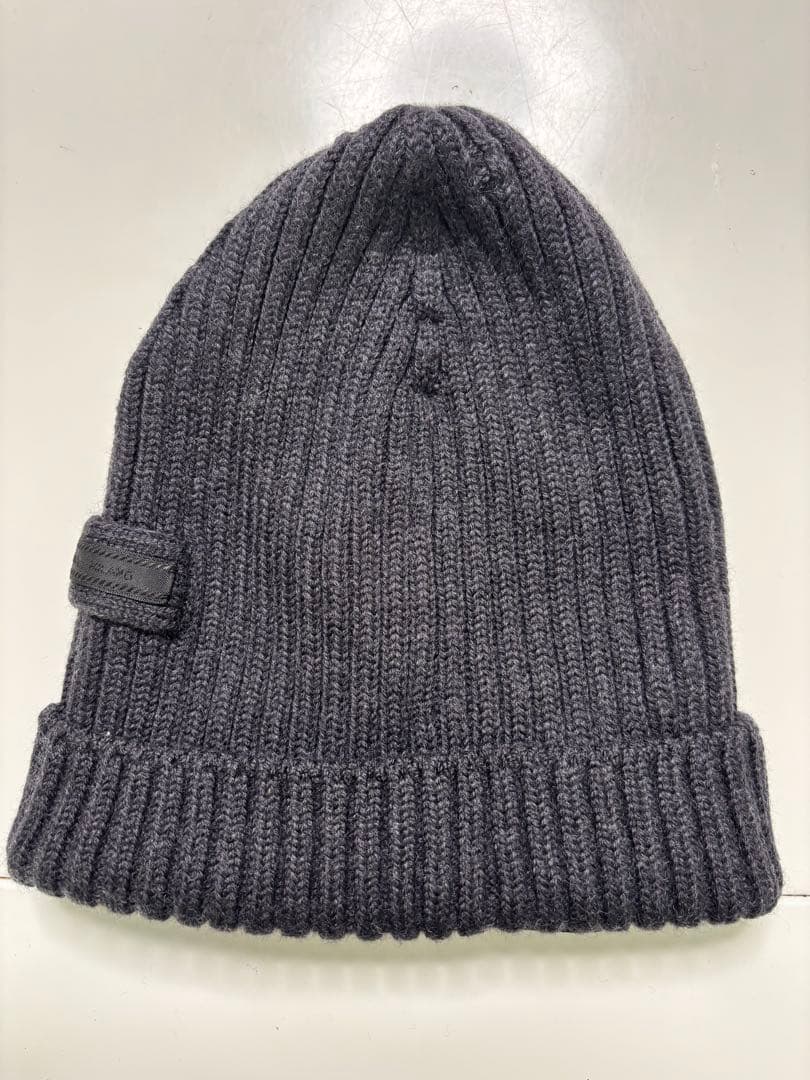 PRADAグレー ビーニー