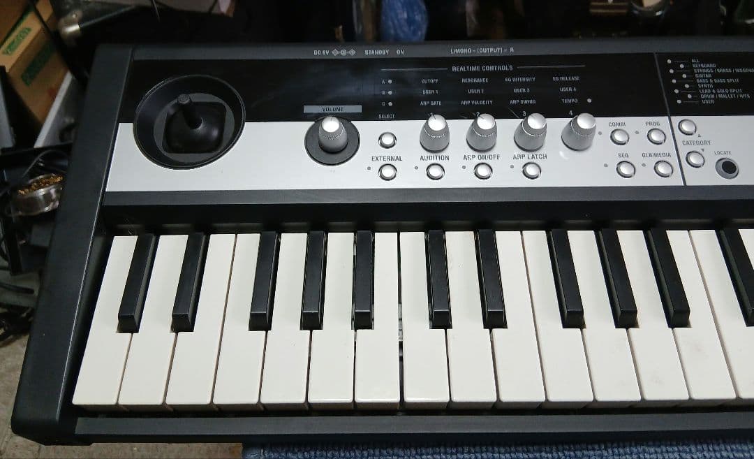 【美品】KORG microSTATION 　61鍵シンセサイザー