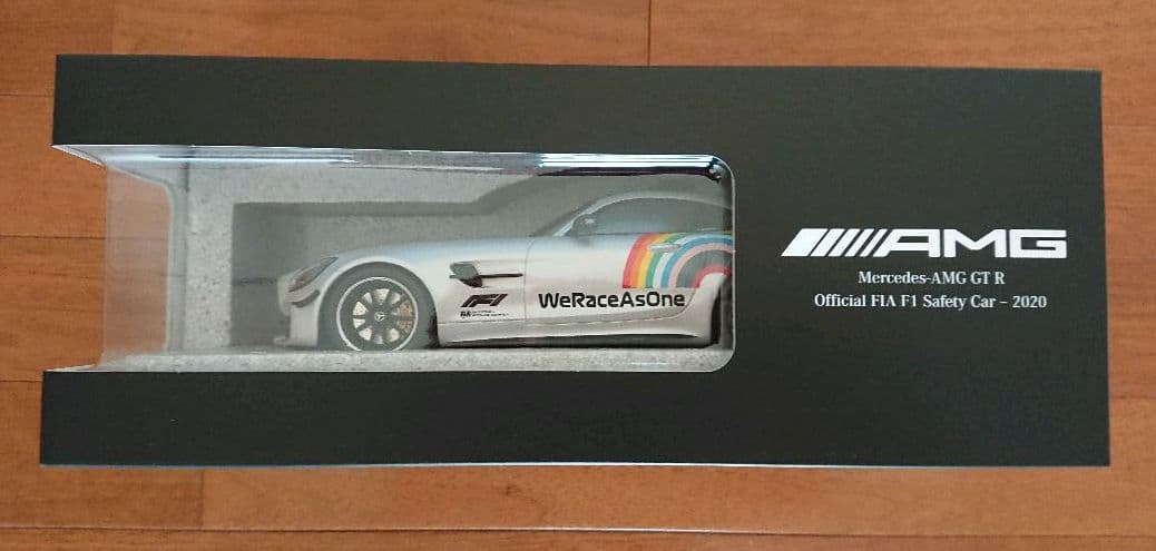 メルセデス別注 1,000台限定 ミニチャンプス1/18 F1セーフティカー