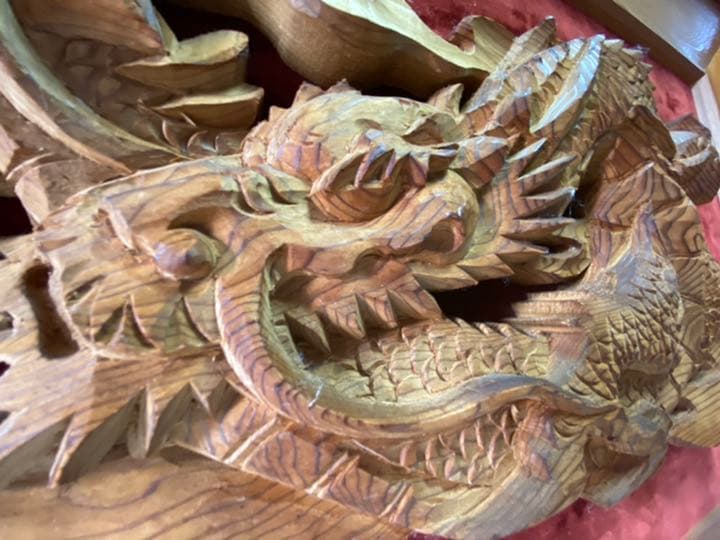 屋久島の杉、一刀彫り、龍の額縁