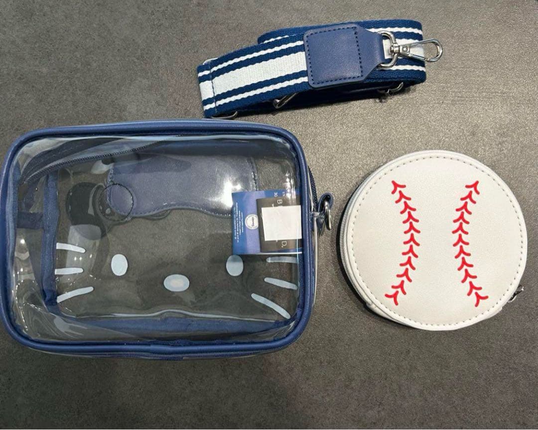 ドジャース × Hello Kitty クロスボディバッグ ポーチ 新品未使用