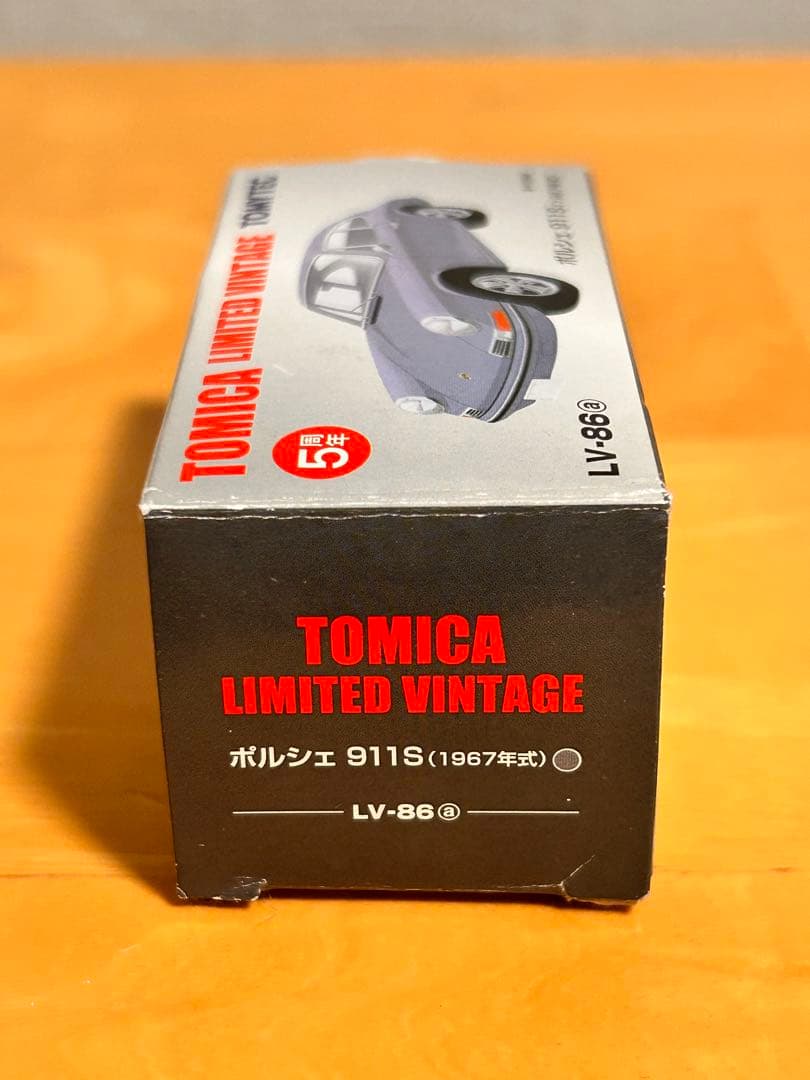 TOMICA LIMITED VINTAGE ポルシェ 911S LV-86