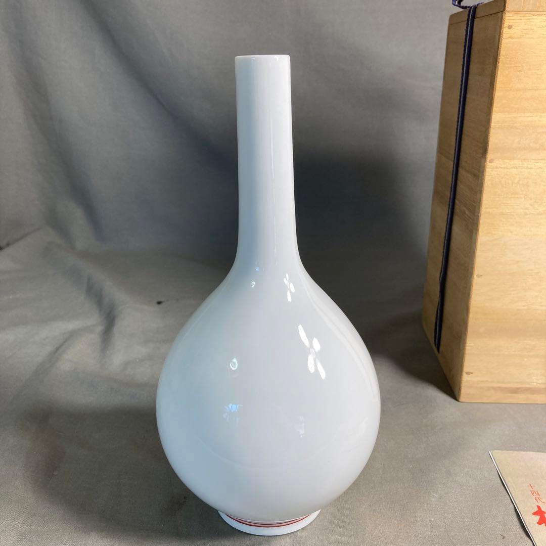 【柿右衛門】赤絵の伝統　日本の銘窯　人間国宝　十三代柿右衛門作　錦鶉文　花瓶