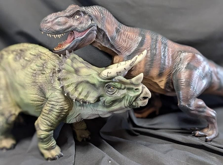 特大ティラノサウルスレックス他ジュラシックパーク（ツクダホビー）ソフビ４体セット