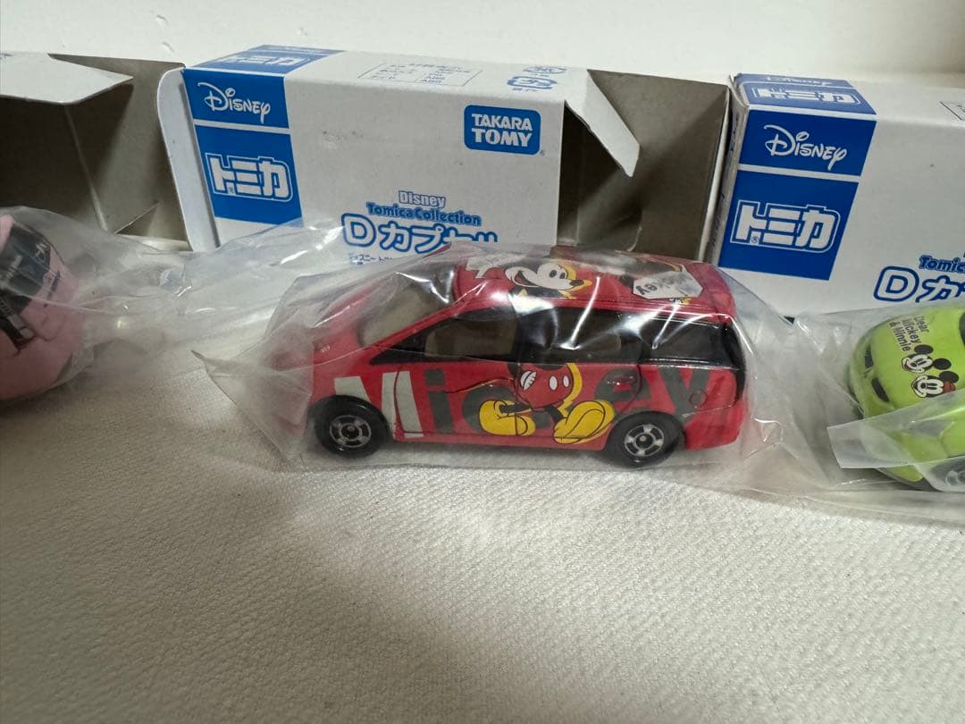 新品トミカ ディズニー Dカプセル 三菱 グランディス ミッキー＆ミニー5台