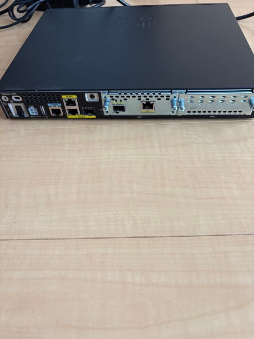 Cisco ISR 4221 動作確認済み