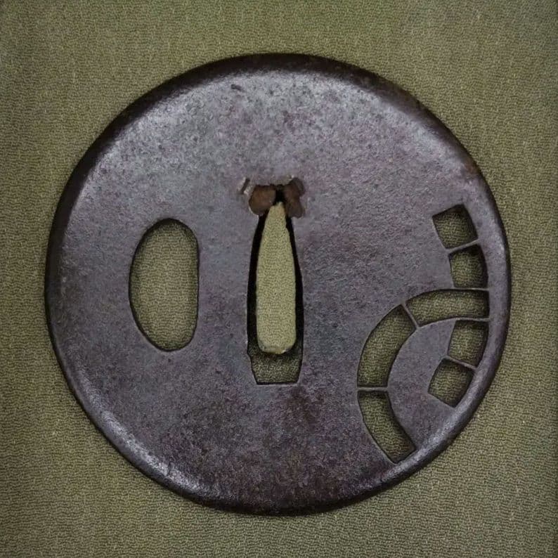 水車　透かし鍔　柳生　尾張　鍔　鐔　 刀装具　日本刀　 アンティーク　時代　武具