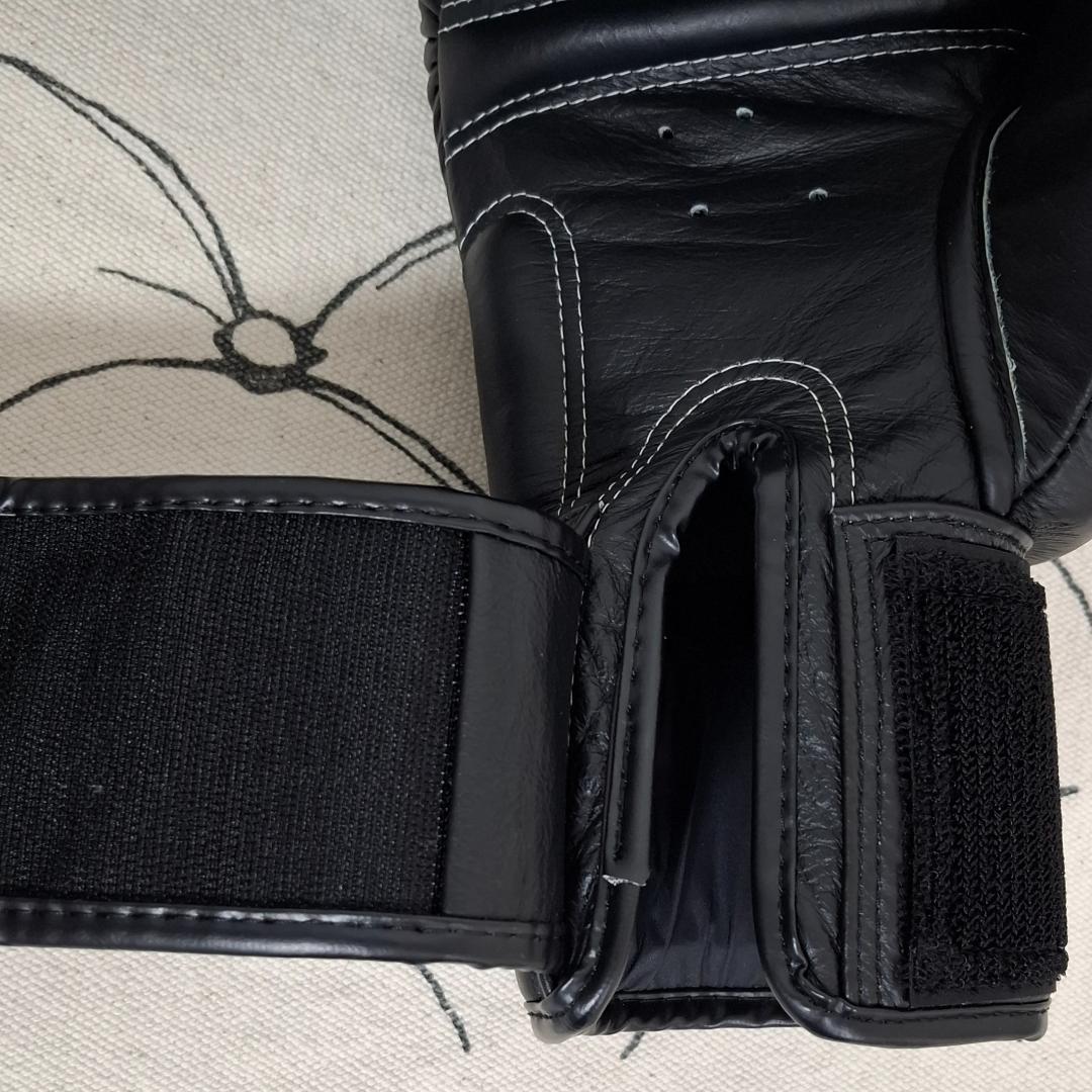 【美品】TWINS SPECIAL ボクシンググローブ 8oz