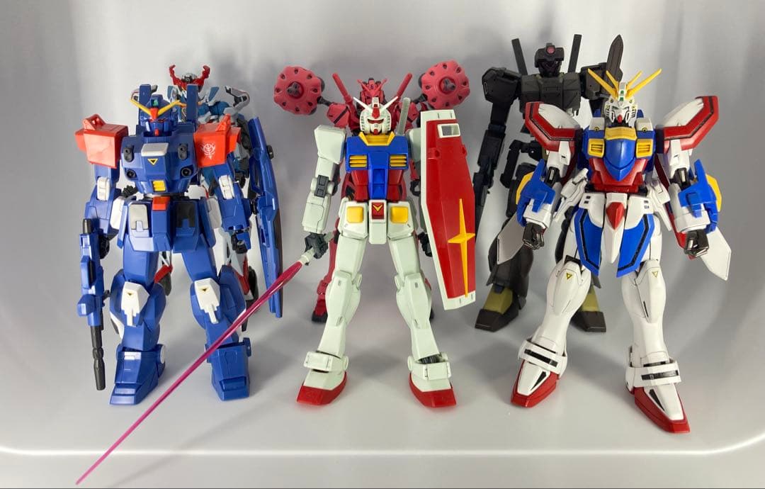 ガンプラ HG ジークアクス、赤いガンダム 他6個セット