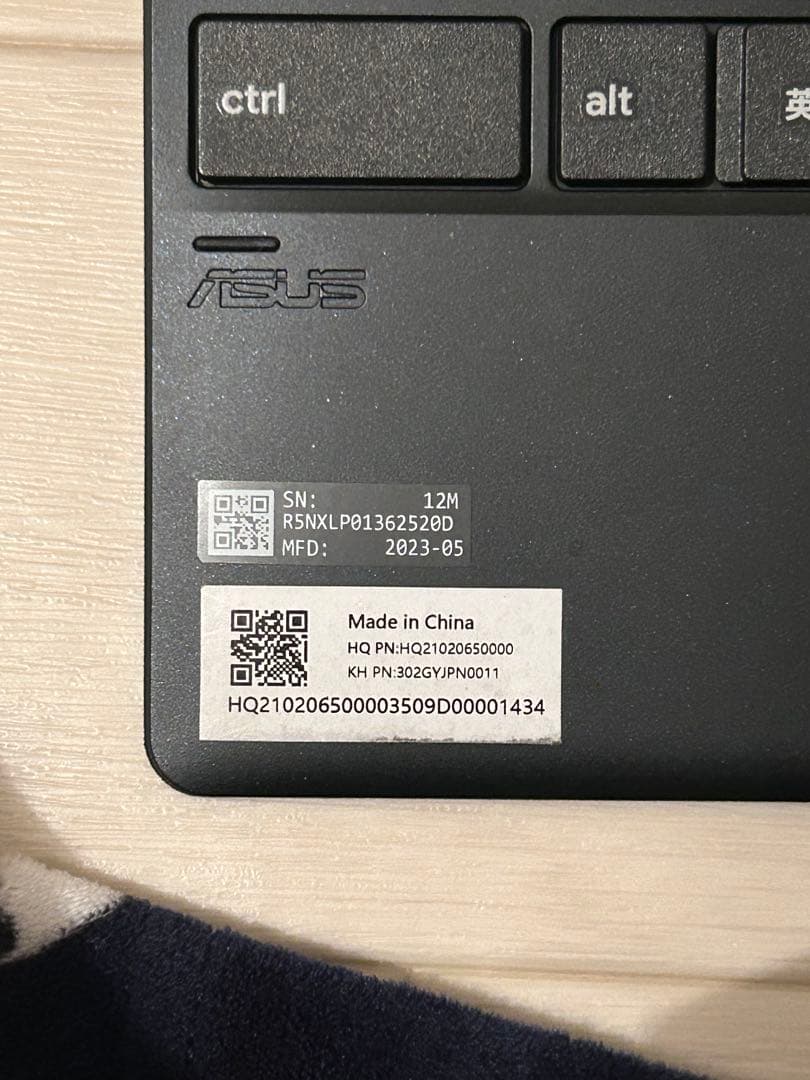 ASUS C100 Chromebook 本体