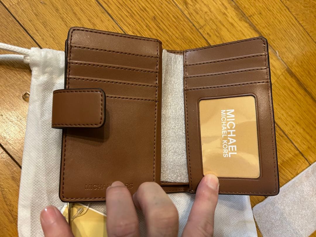 MICHAEL KORS 二つ折り財布 ホワイト/グレー