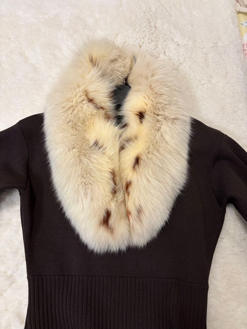 お正月セール　極美品　SAGA MINKマフラー