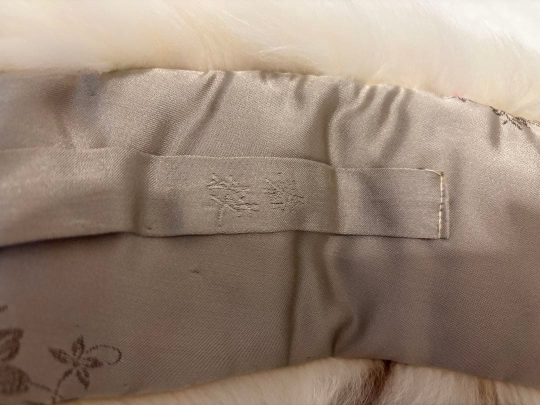 お正月セール　極美品　SAGA MINKマフラー