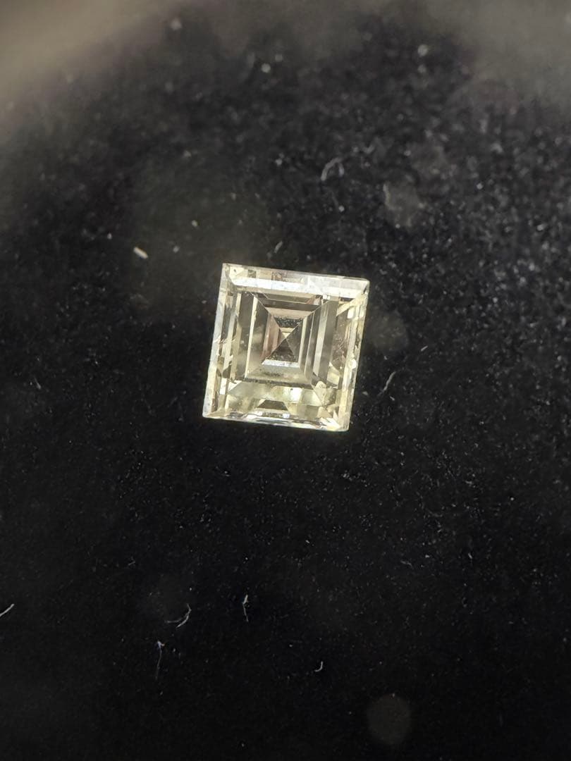 スクエアカット　ダイヤモンドルースのみ