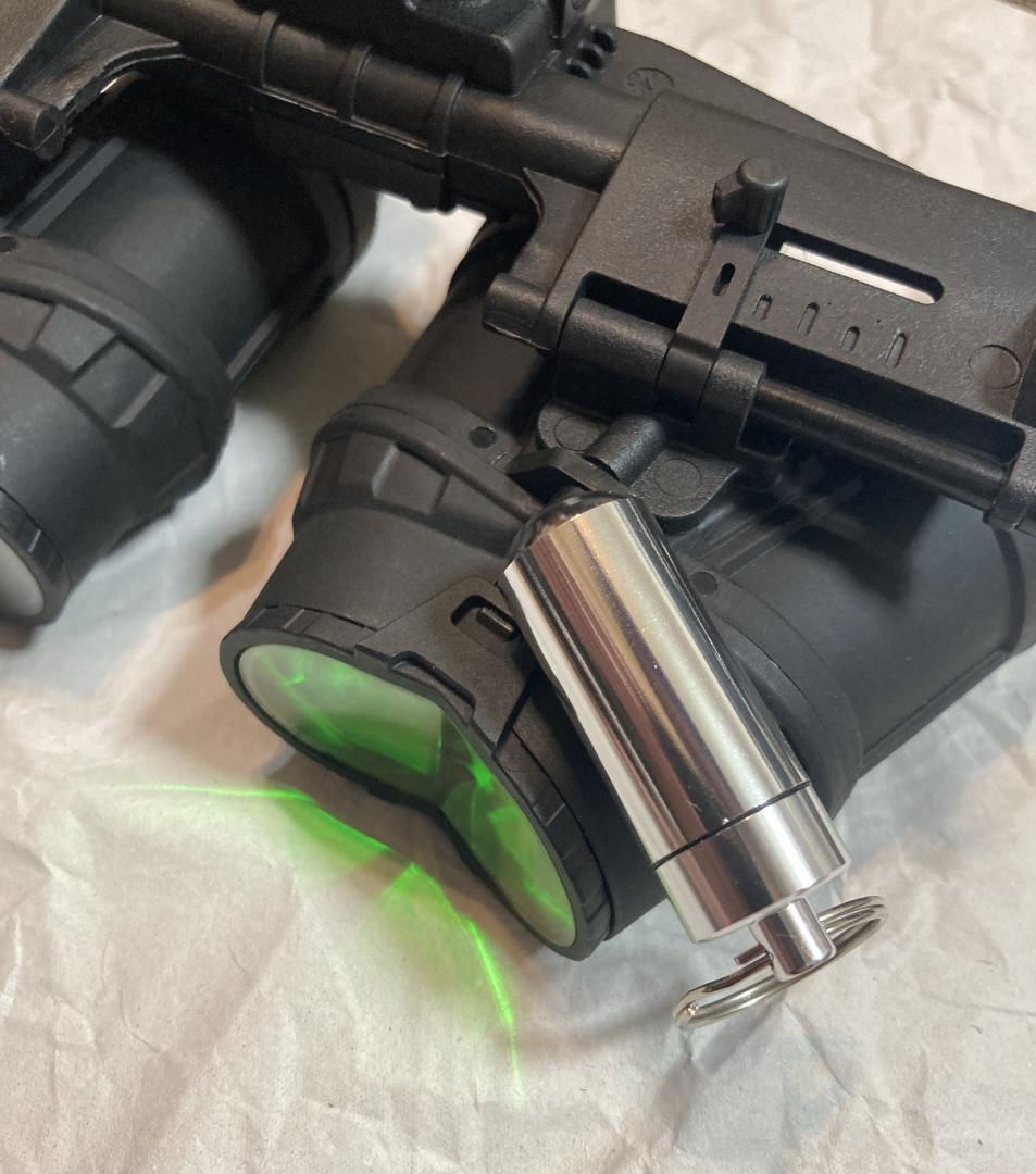 訳有値引【発光モデル】GPNVG-18 4眼ナイトビジョンゴーグル ダミー DE