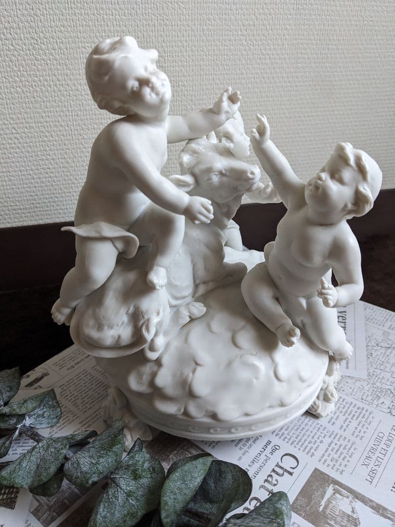 n*1様 フランス・パリ　アンティーク市購入　美しい石膏像　オブジェ♪