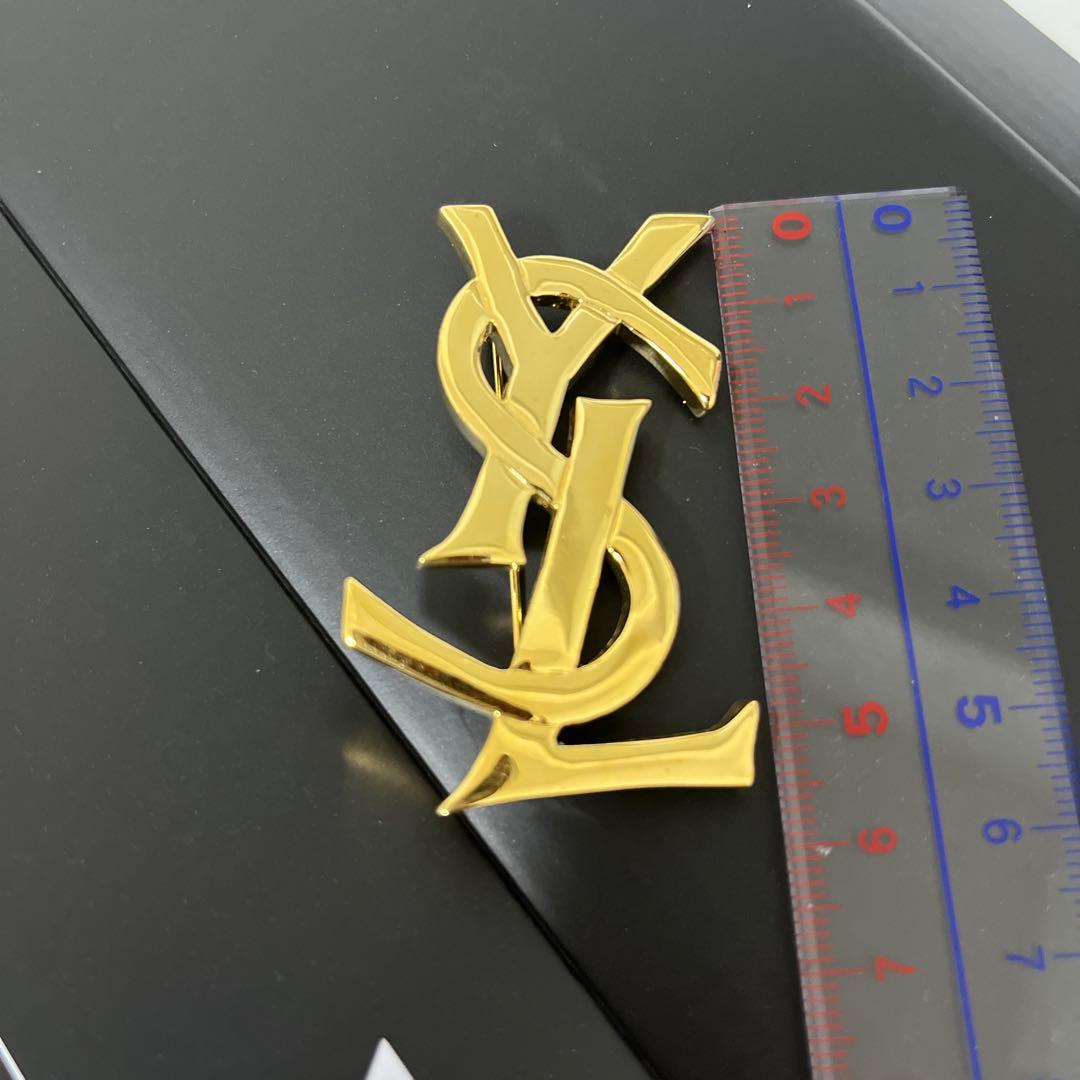 サンローラン　ブローチ　ゴールド