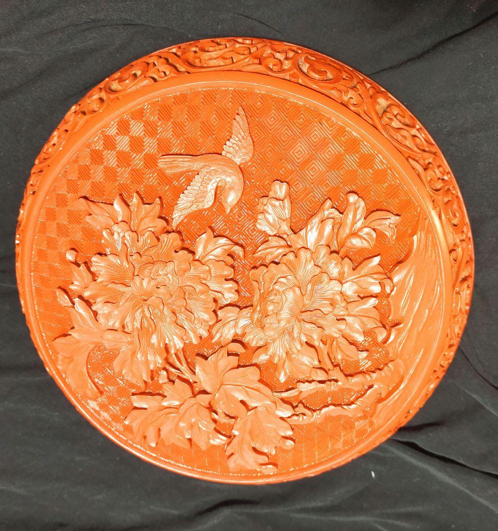 中国伝統美術工芸品　堆朱彫刻　円型蓋物　　茶道具入れ　アンティーク