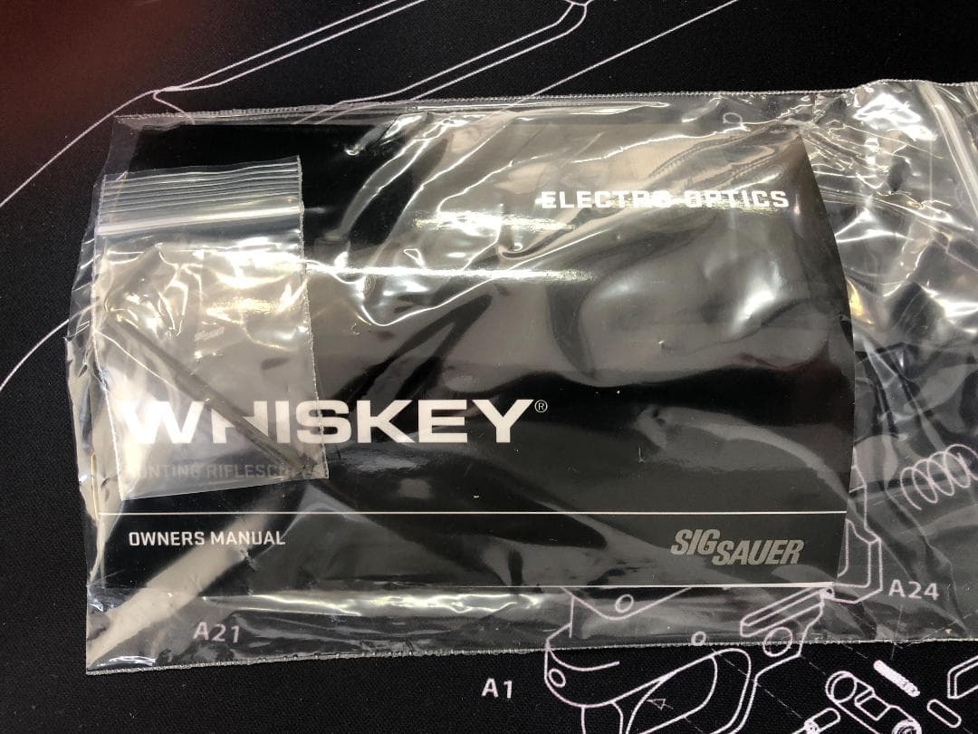 SIG SAUER WHISKEY3 スコープ (4-12X50MM)