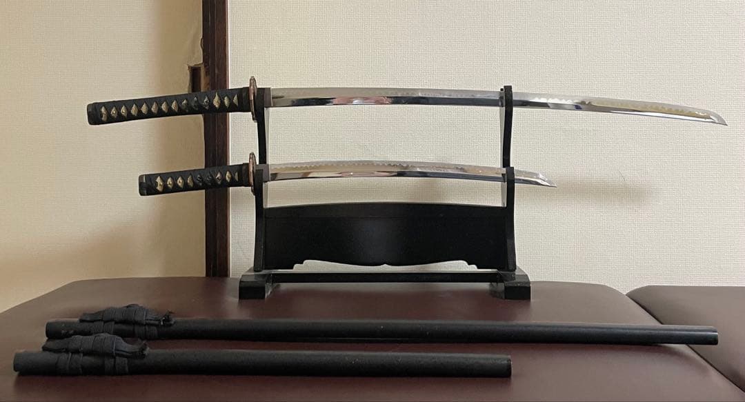 模造刀　居合刀　太刀　脇差　刀掛け　武具　Q663