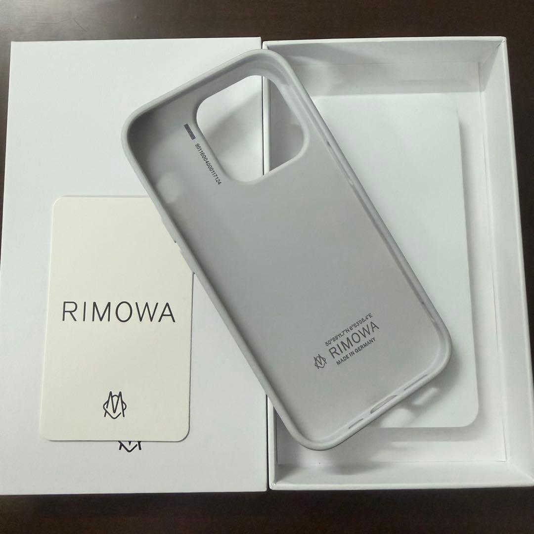 未使用RIMOWA シルバー iPhone15proMax用ケース