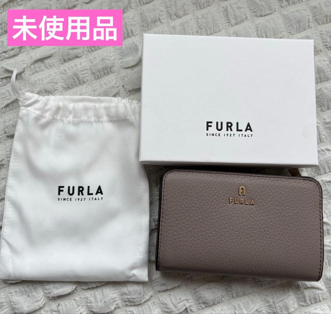 FURLA カメリア　二つ折り財布　グレージュ