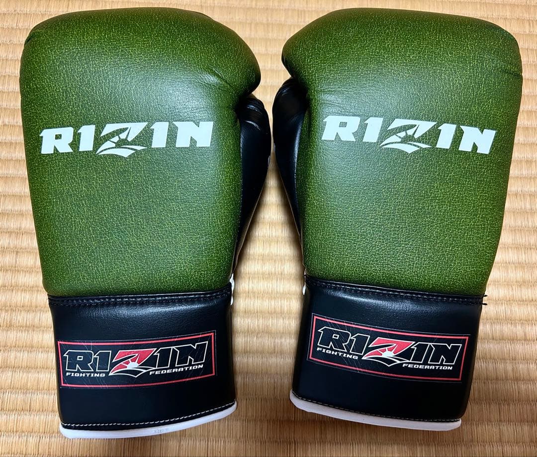 RIZINキック ボクシンググローブ 8オンス