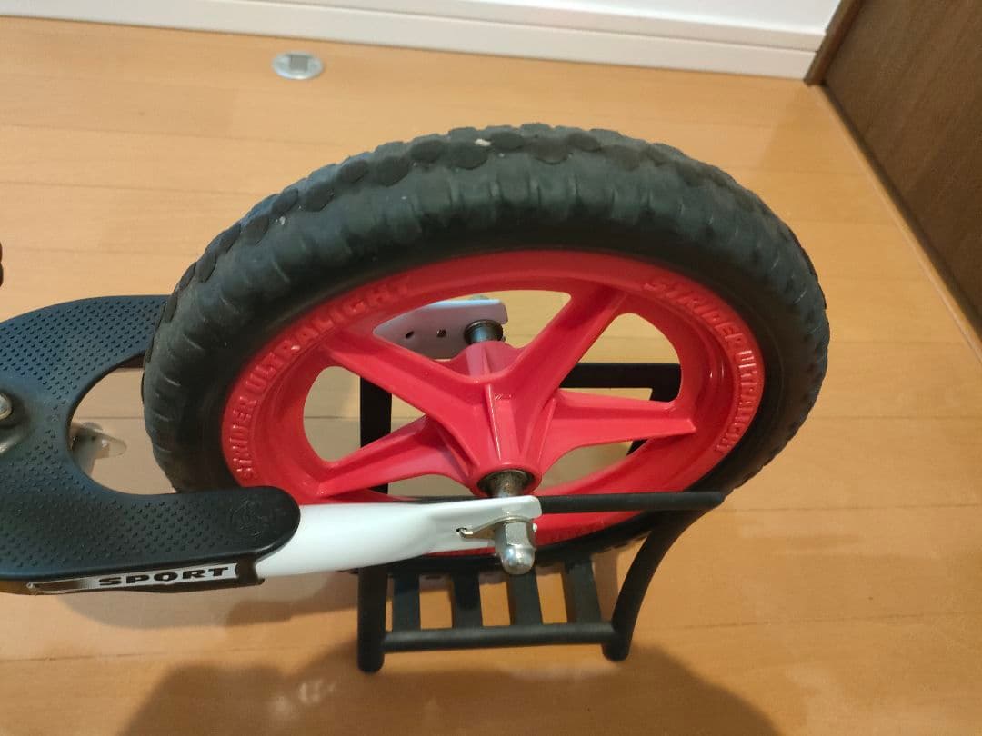 STRIDER 12 限定カラー 日本正規品　ホワイト　レッド