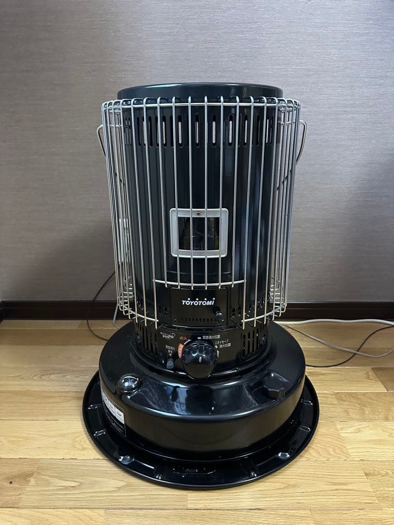 TOYOTOMI KS67Hブラック　石油ストーブ