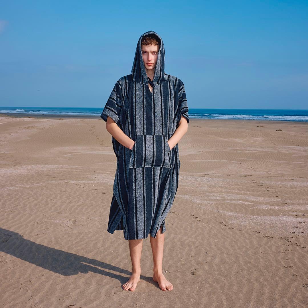 すぐ乾く吸水速乾「hotel_」のストライプ柄 サウナポンチョ