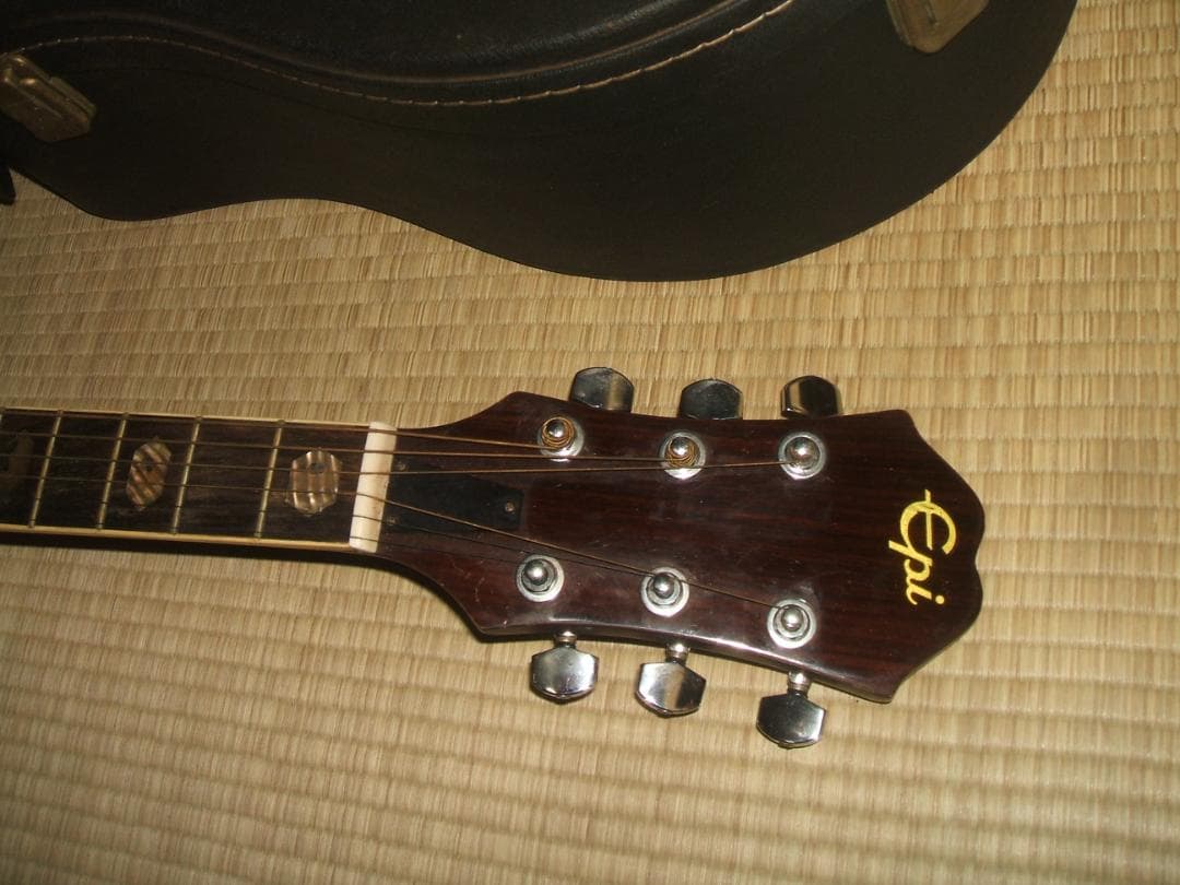 ヤンマ　エピフォン アコースティックギター Epi D16 ハードケース付