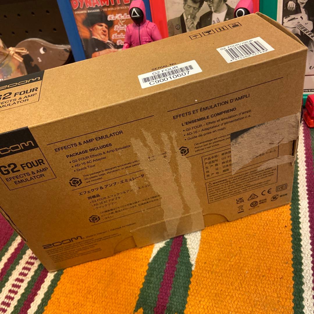 ZOOM G2 FOUR　傷なし　極美品　値下げ不可