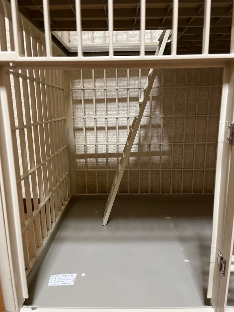 キャスター、天ドア付きキャットケージ２段●プラスチック、樹脂製●匿名配送込み