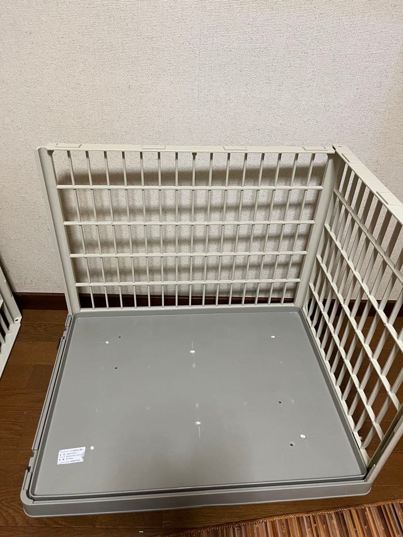 キャスター、天ドア付きキャットケージ２段●プラスチック、樹脂製●匿名配送込み