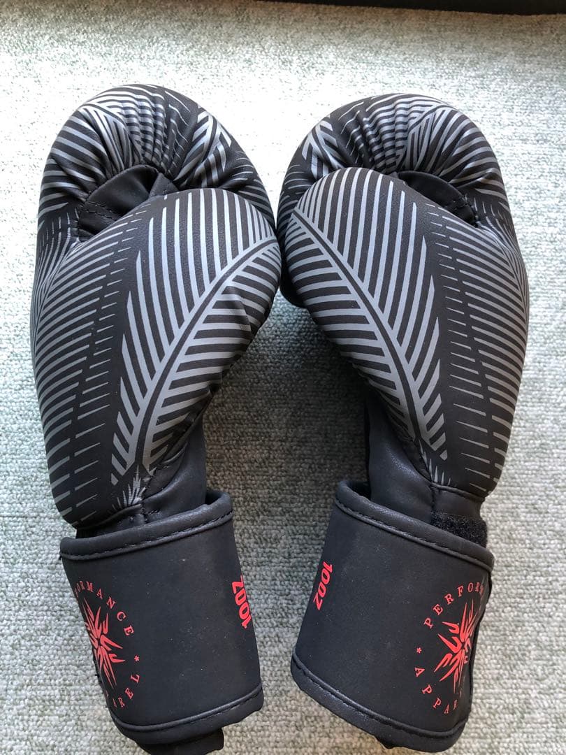 Venum ボクシンググローブ 10oz