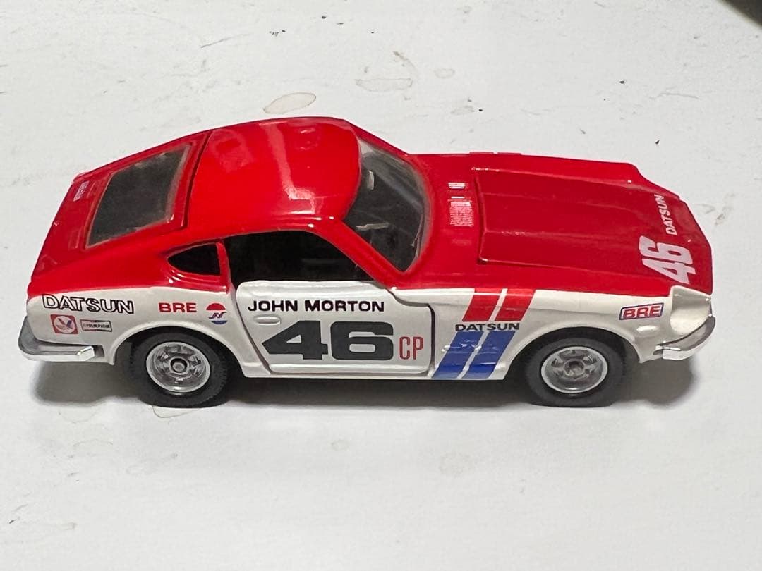 II ADO特注日産フェアレディZ2台まとめ売り。