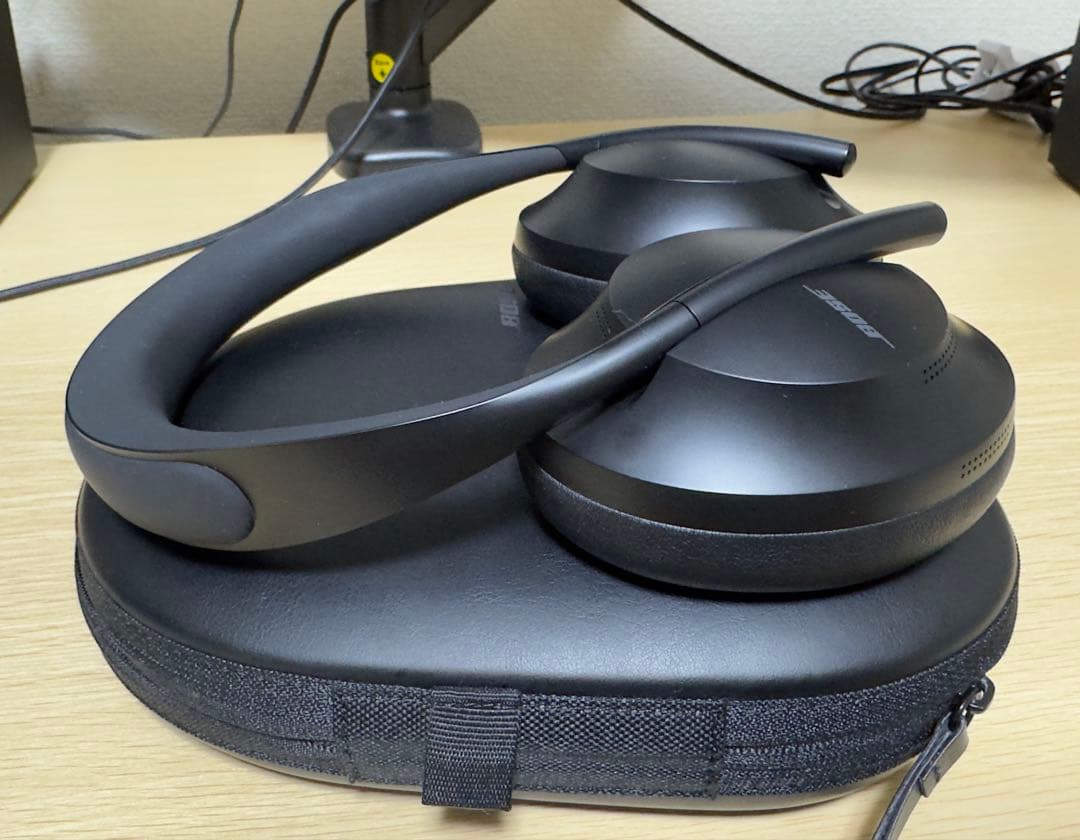 ヘッドホン Bose noise cancelling headphones 700