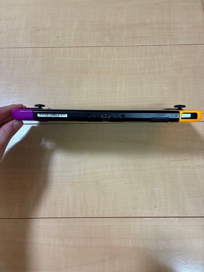 Nintendo Switch 本体 紫とオレンジのJoy-Con ケース付き