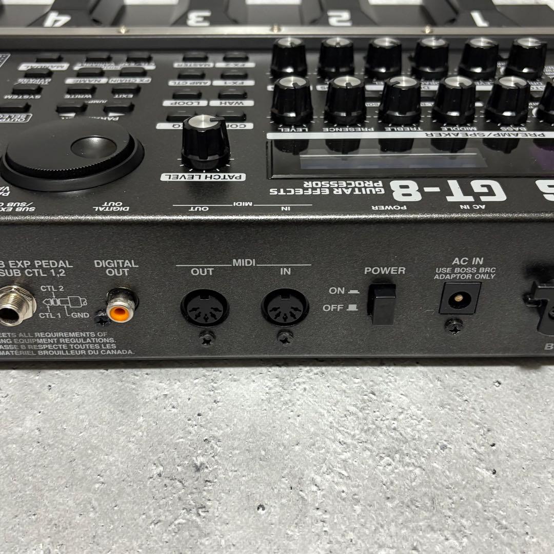 BOSS　GT-8　ギターエフェクター　ソフトケース付き