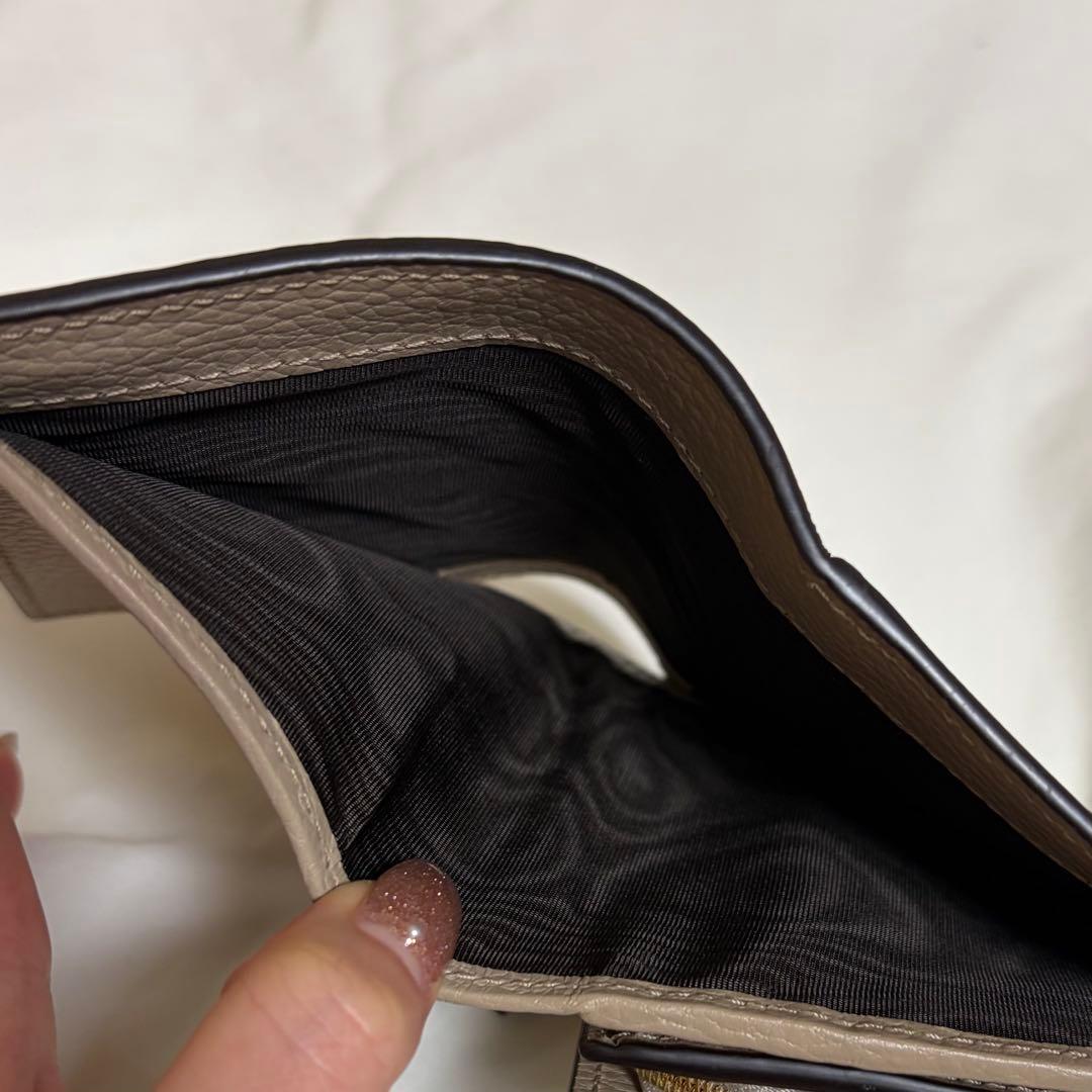 【美品】GUCCI 二つ折り財布