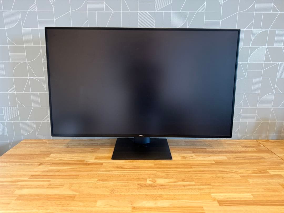 Dell デル U4320Q 42.51インチ 4K 大型モニター