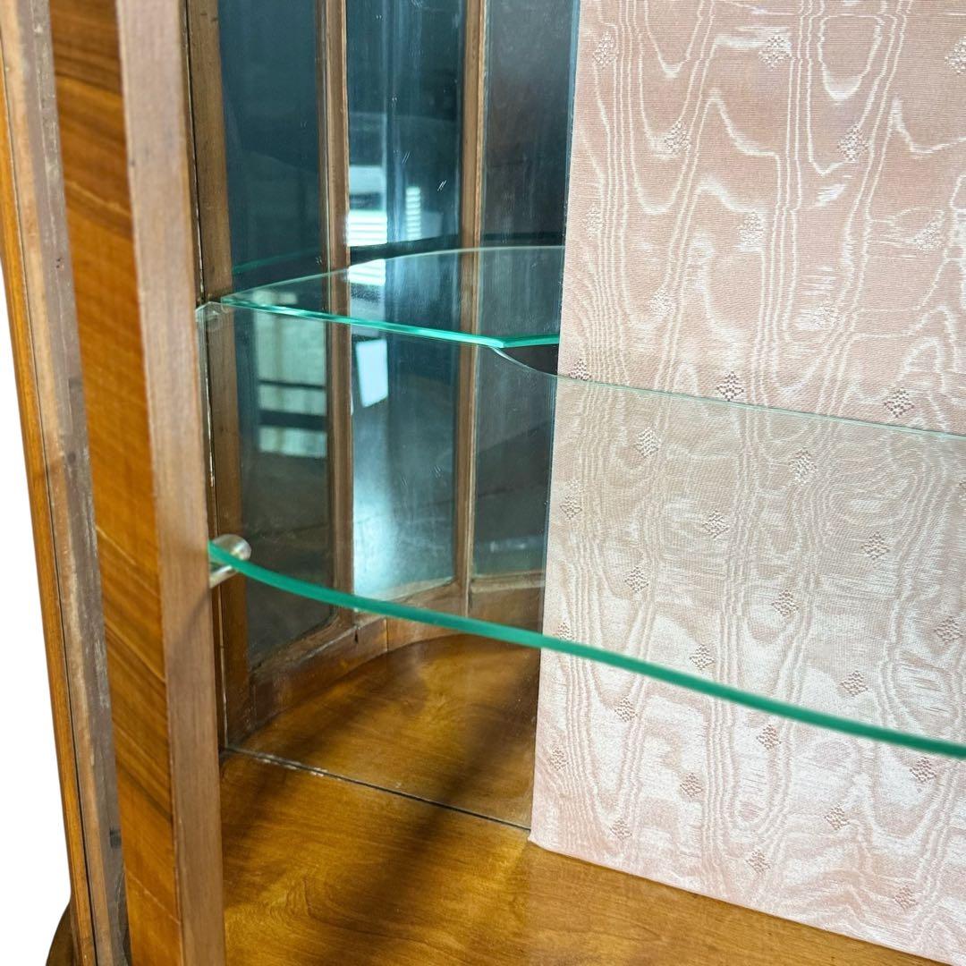 HR839 【英国アンティーク】ハーフムーン　キュリオケース　３面彩光　鍵付き