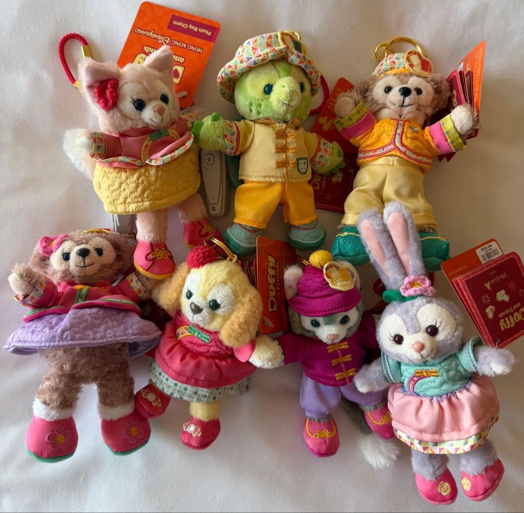 み*き様 香港ディズニーランド　ダッフィーアンドフレンズ　ぬいぐるみキーホルダー