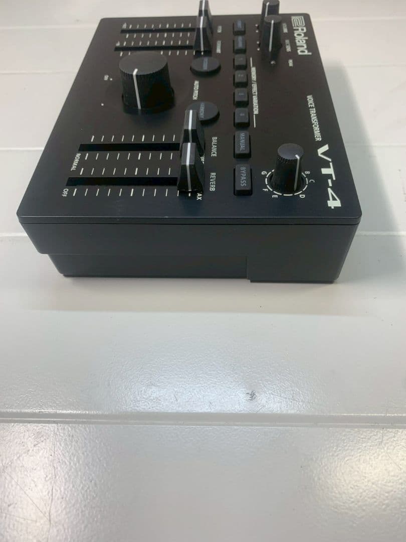 Roland / ローランド ボイストランスフォーマー VT-4