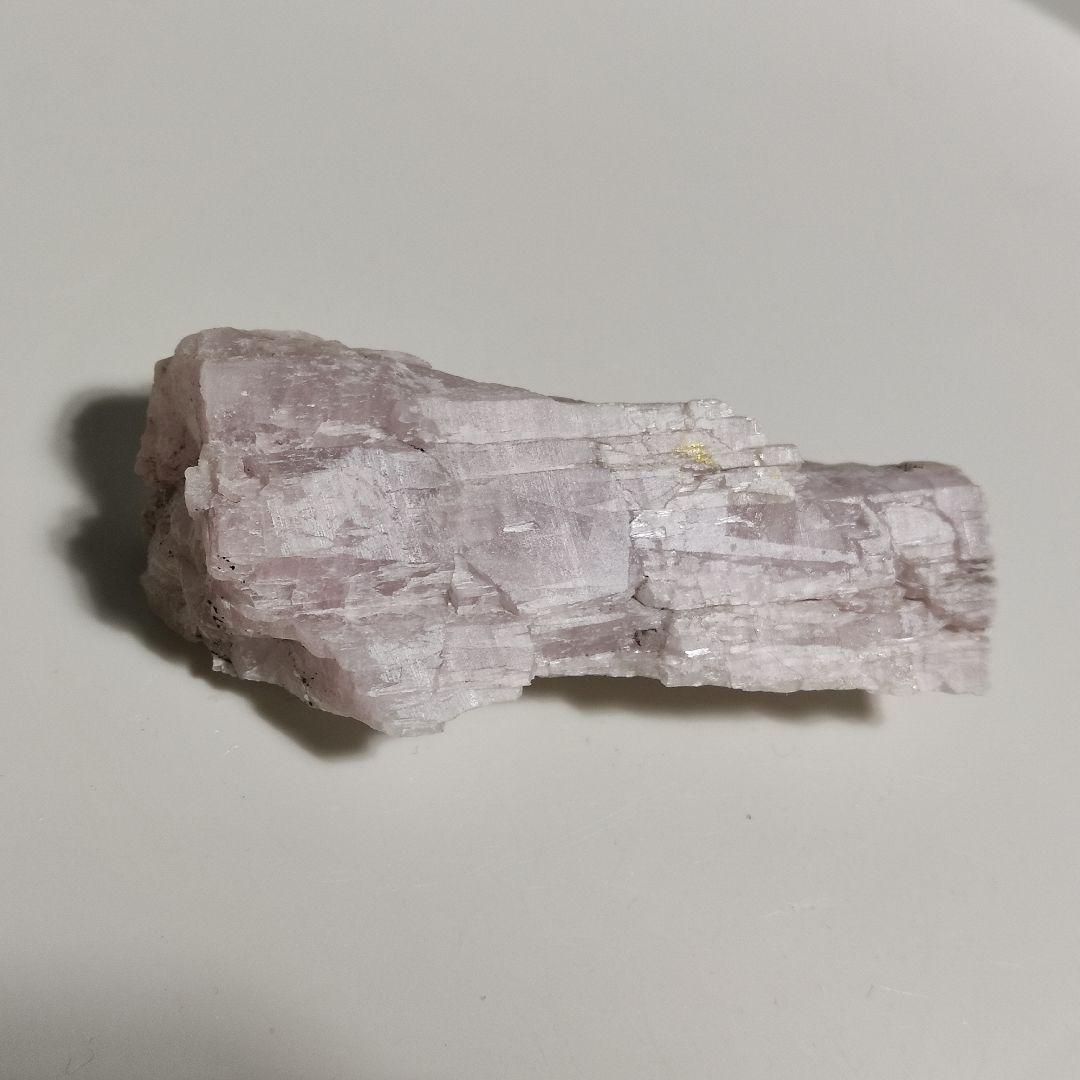 パワーストーン　天然石　原石　クンツァイト(リチア輝石)　129g　No.34