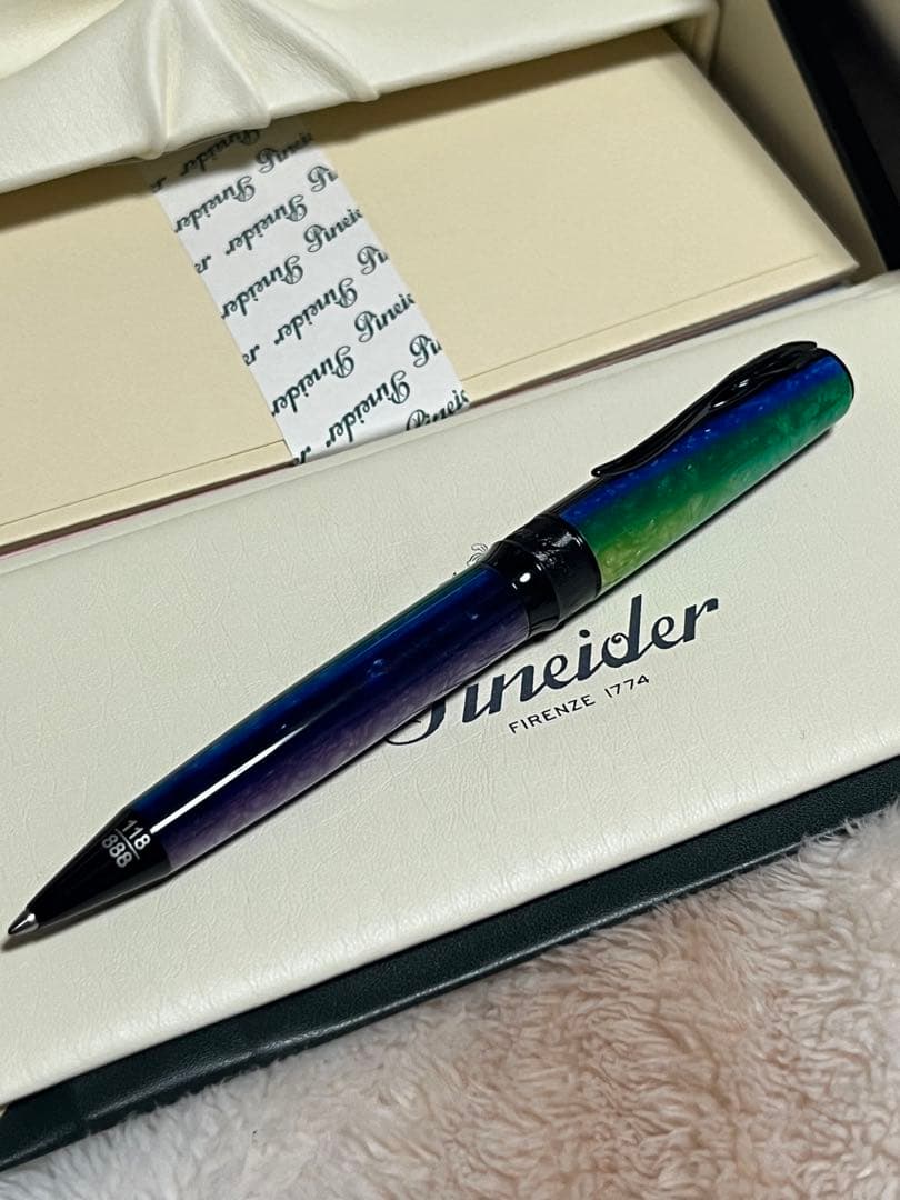 限定 新品未使用 ピナイダー ラグランデベレッツァアルコ レインボー ボールペン