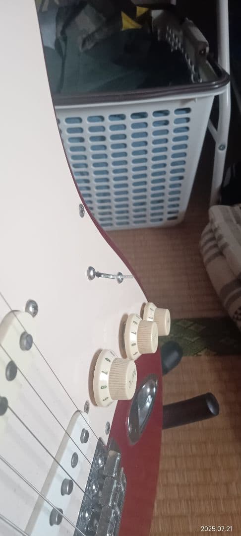 マーメイド Squier　Stratocaster　スクワイヤー