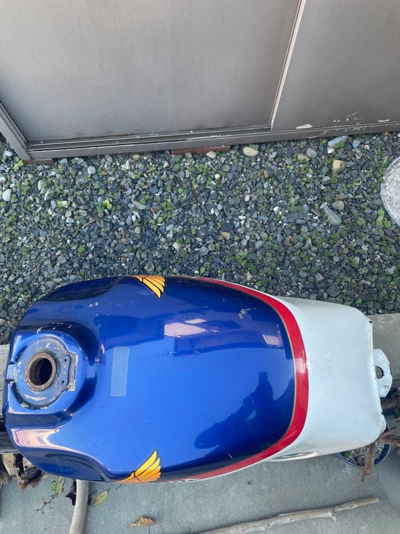 y*Ｐ様 CBR400F オリジナルタンク　純正　塗り替え無し　当時物　デカール