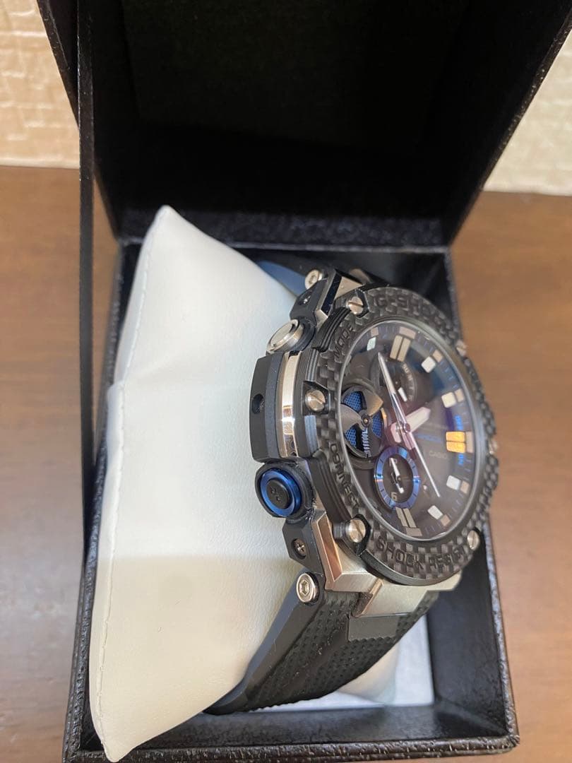 【未使用に近い極美品】G-SHOCKGST-B100-1AJFBluetooth