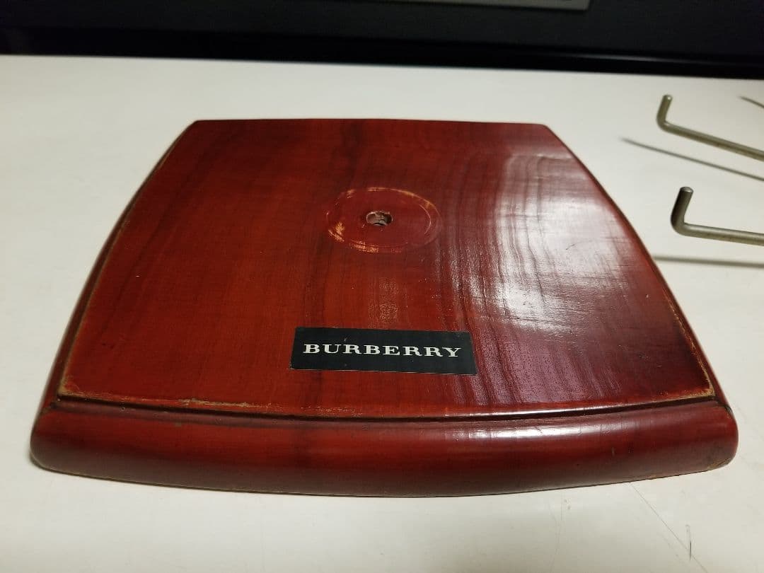 英国　バーバリー　非売品　店舗什器　ウッド　アクセサリー　ディスプレイ　ラック